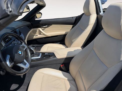 Used 2015 BMW Z4 sDrive28i RWD image 13