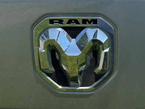 Used 2019 RAM 1500 Big Horn AWD/4WD image 9