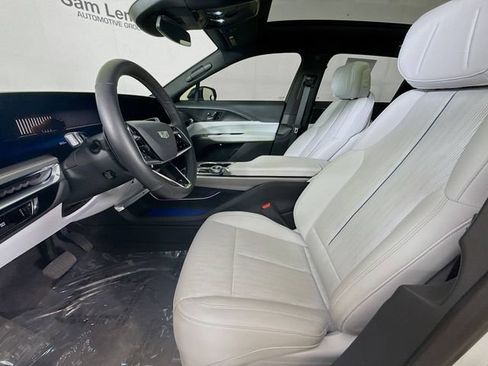 Used 2024 Cadillac Lyriq Luxury image 24