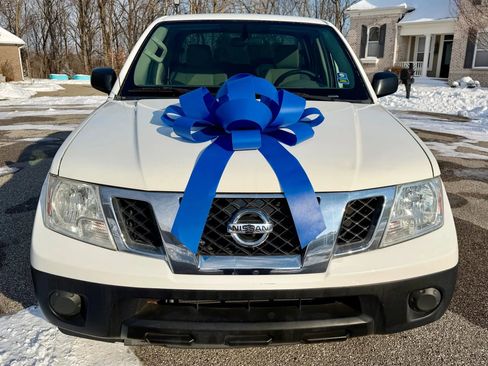 Used 2018 Nissan Frontier S image 2