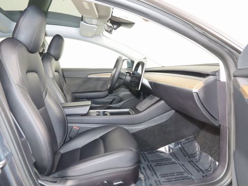 Used 2022 Tesla Model 3 Long Range image 13