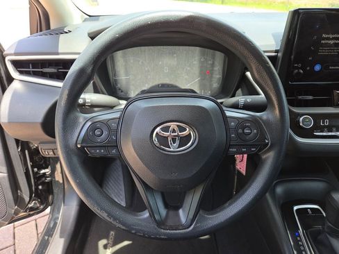 Used 2023 Toyota Corolla LE FWD image 28
