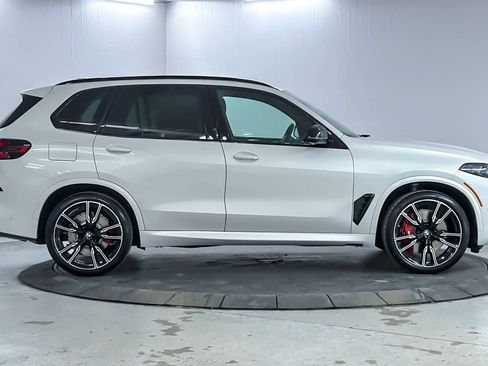 New 2026 BMW X5 M60i w/ Climate Comfort Package image 8