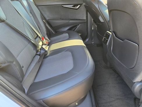 Used 2023 Kia Niro Wind w/ Wind Preserve Package FWD image 14