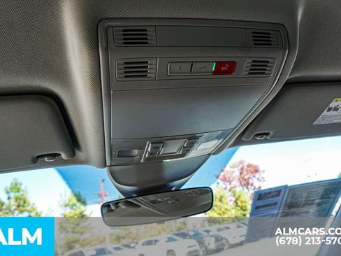 Used 2024 Volkswagen Taos S image 33