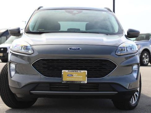 Certified 2022 Ford Escape Titanium w/ Class II Trailer Tow Package AWD/4WD image 2