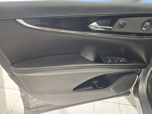 Used 2023 Lincoln Nautilus Reserve w/ Equipment Group 201A image 22