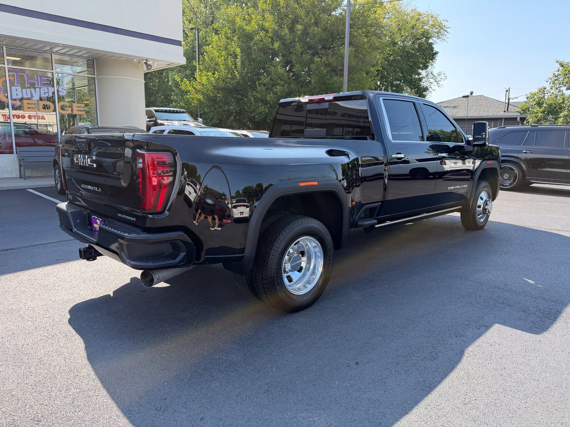 Used 2025 GMC Sierra 3500 Denali Ultimate AWD/4WD image 6