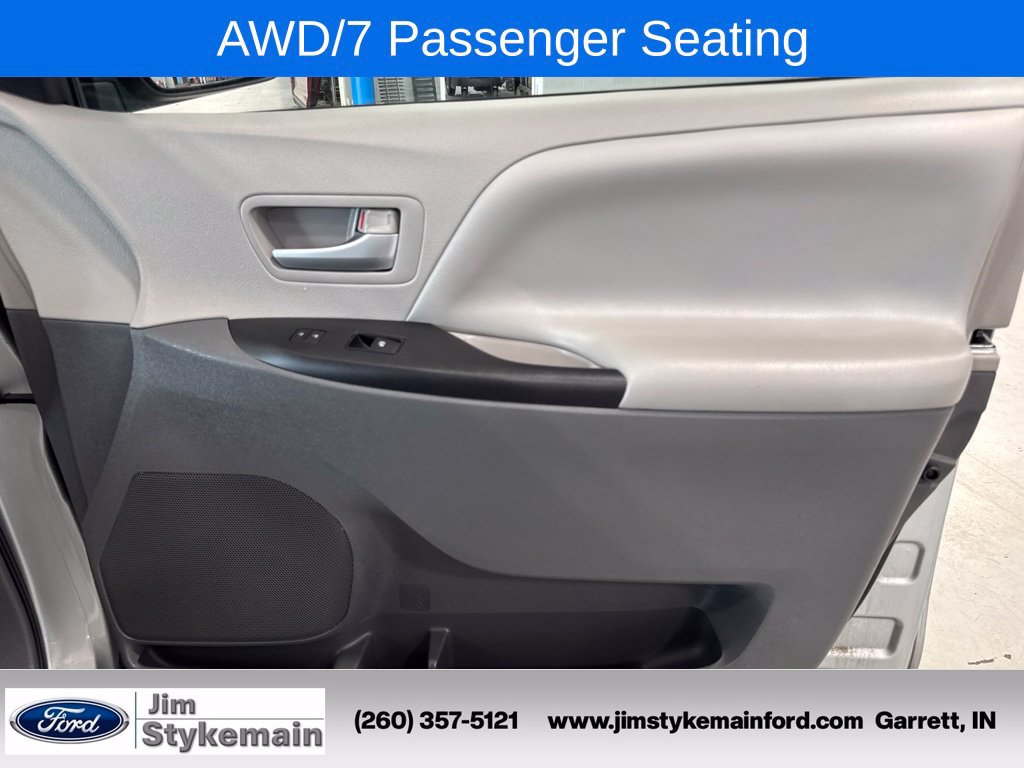 Used 2019 Toyota Sienna LE AWD/4WD image 39