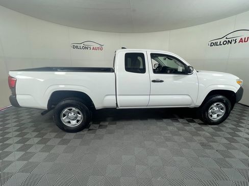 Used 2019 Toyota Tacoma SR5 image 8
