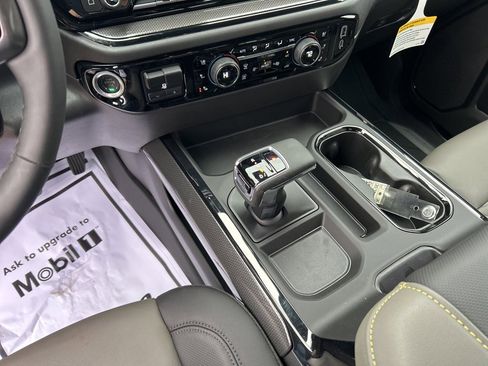 Used 2025 Chevrolet Silverado 1500 ZR2 w/ Technology Package image 22