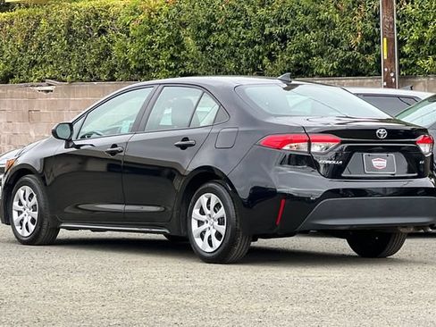 Used 2025 Toyota Corolla LE FWD image 8