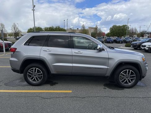 Used 2021 Jeep Grand Cherokee Limited AWD/4WD image 11