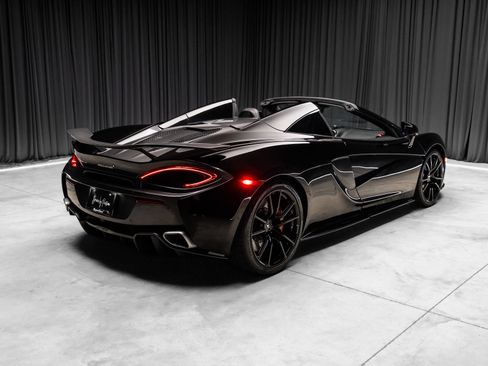 Used 2019 McLaren 570S Spider RWD image 46