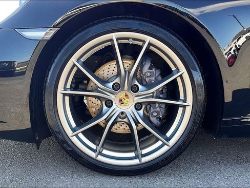 Used 2017 Porsche 911 Carrera image 33