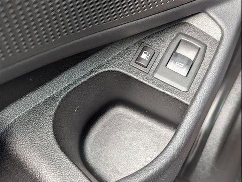 Used 2023 BMW 330e image 28