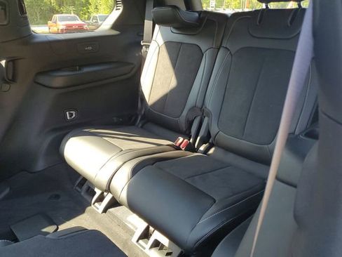 New 2025 Jeep Grand Cherokee L Altitude image 16