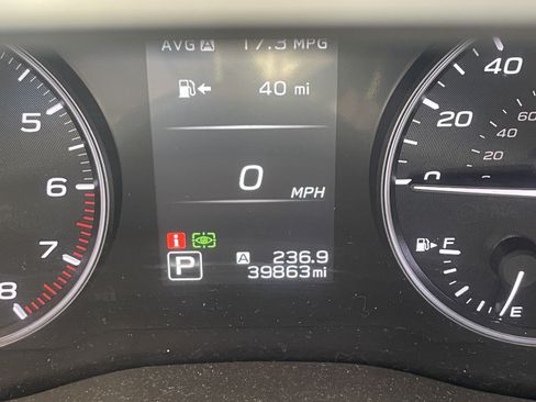 Used 2023 Subaru Ascent Limited AWD/4WD image 9