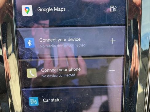 Certified 2023 Volvo XC60 B5 Plus image 11