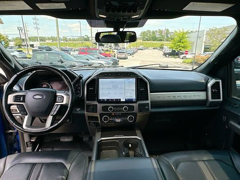 Used 2022 Ford F450 Platinum w/ FX4 Off-Road Package AWD/4WD image 3