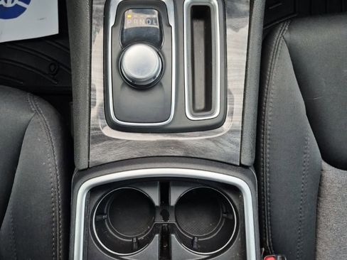 Used 2020 Chrysler 300 Touring w/ Sport Appearance Package image 39