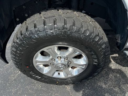 Used 2024 RAM 2500 Big Horn AWD/4WD image 15