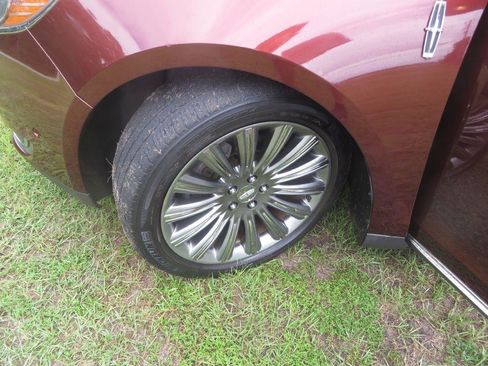 Used 2015 Lincoln MKS AWD w/ Equipment Group 101A image 27