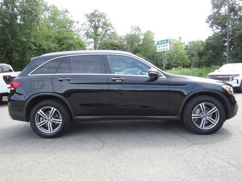 Used 2021 Mercedes-Benz GLC 300 4MATIC image 4