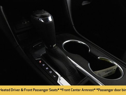 Used 2020 Chevrolet Equinox LT image 28