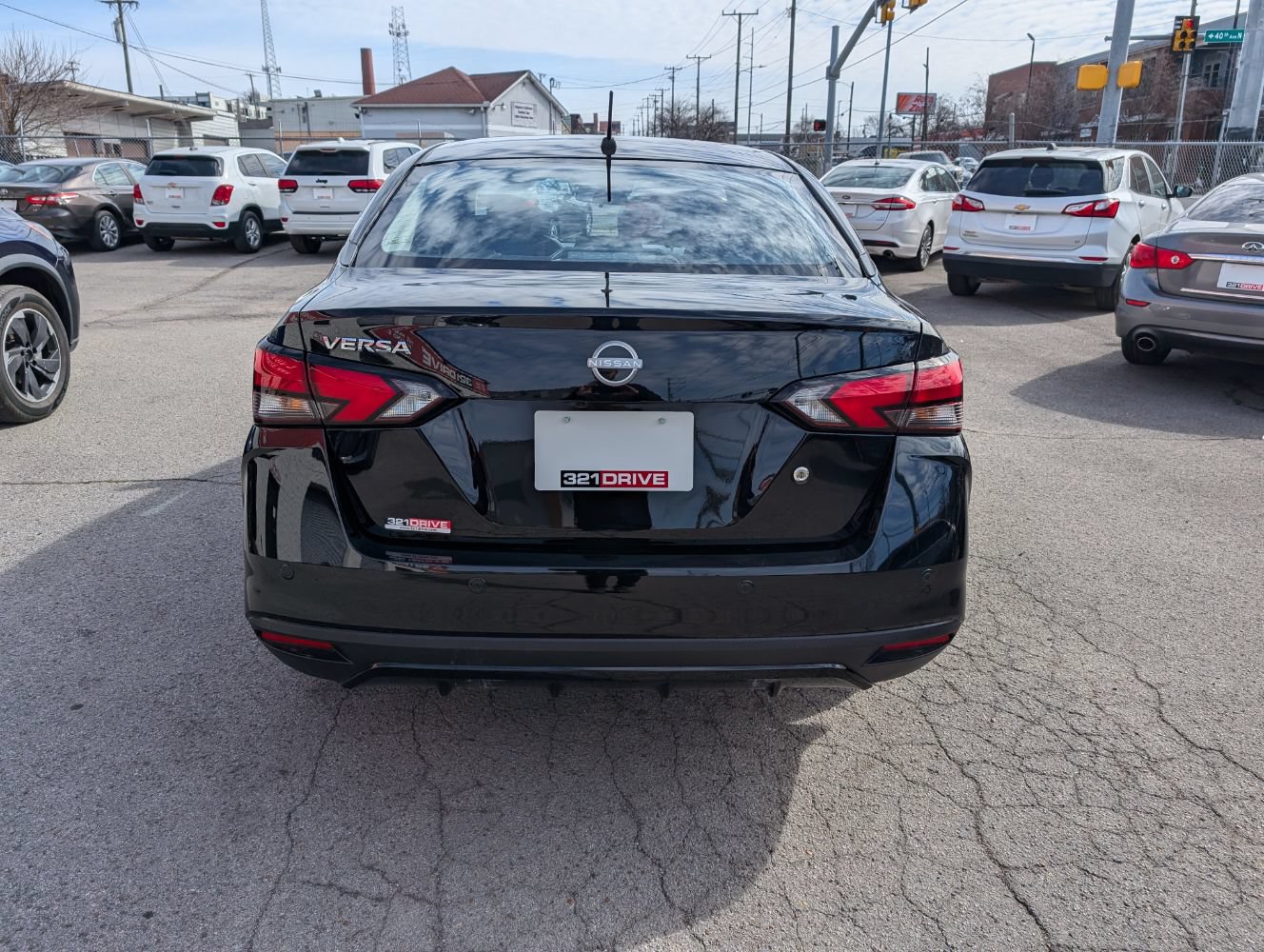 Used 2025 Nissan Versa S w/ Trunk Package FWD image 7