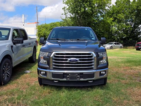 Used 2017 Ford F150 XLT w/ Equipment Group 302A Luxury AWD/4WD image 2
