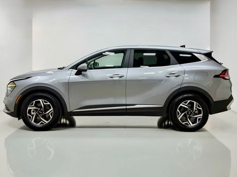 Used 2024 Kia Sportage LX image 11