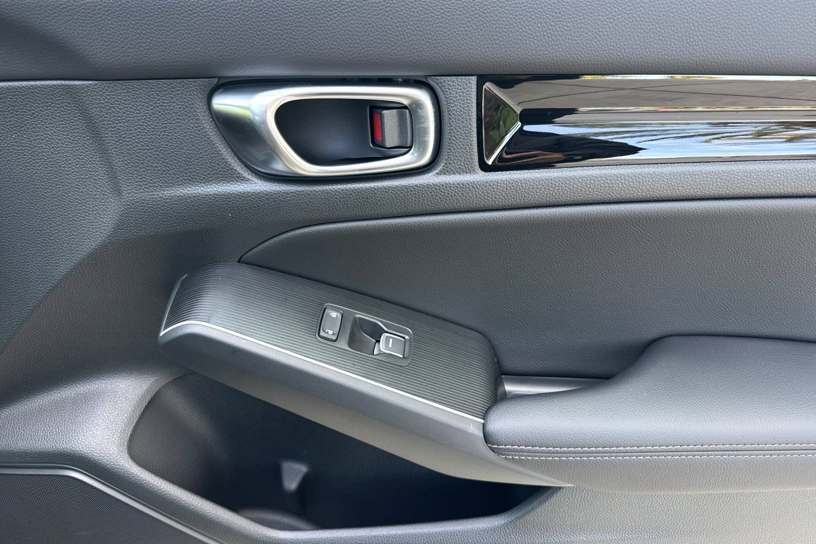 Certified 2026 Honda Civic FWD Hybrid Sedan image 30