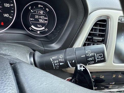 Used 2017 Honda HR-V EX-L image 37