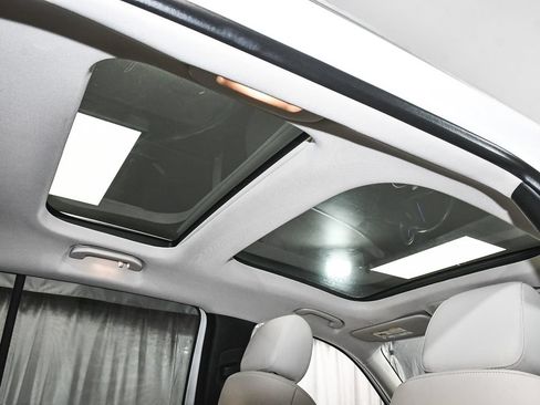 Used 2022 Mercedes-Benz GLB 250 4MATIC image 54