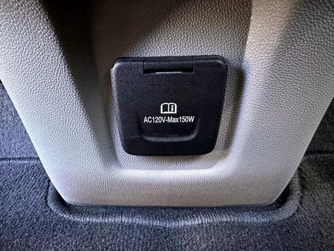 Used 2023 GMC Terrain SLE w/ Driver Convenience Package AWD/4WD image 14