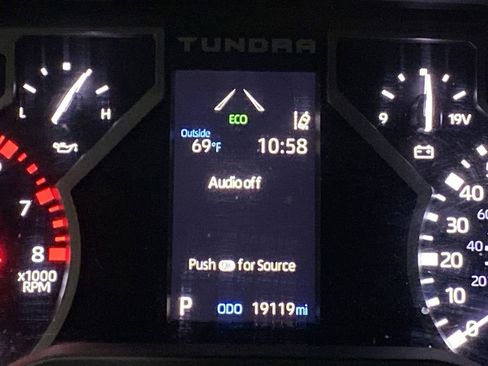 Used 2023 Toyota Tundra Limited image 12