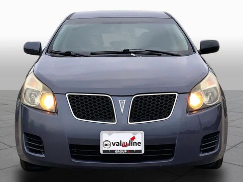 Used 2009 Pontiac Vibe w/ Preferred Package FWD image 3
