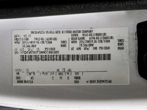 Used 2021 Ford F550 4x4 Crew Cab Super Duty w/ Power Equipment Group image 58