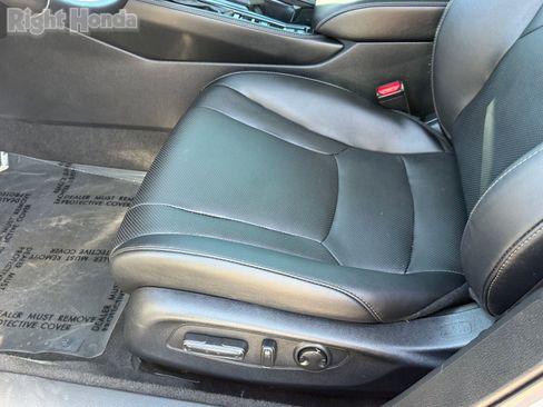 Used 2025 Honda Accord Touring image 14