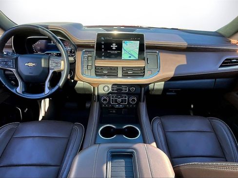 Used 2024 Chevrolet Suburban High Country image 14
