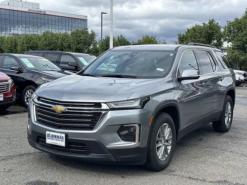 Used 2023 Chevrolet Traverse LT w/ LPO, Floor Liner Package AWD/4WD image 5