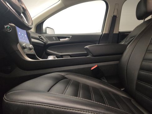 Used 2022 Ford Edge SEL w/ Convenience Package AWD/4WD image 17