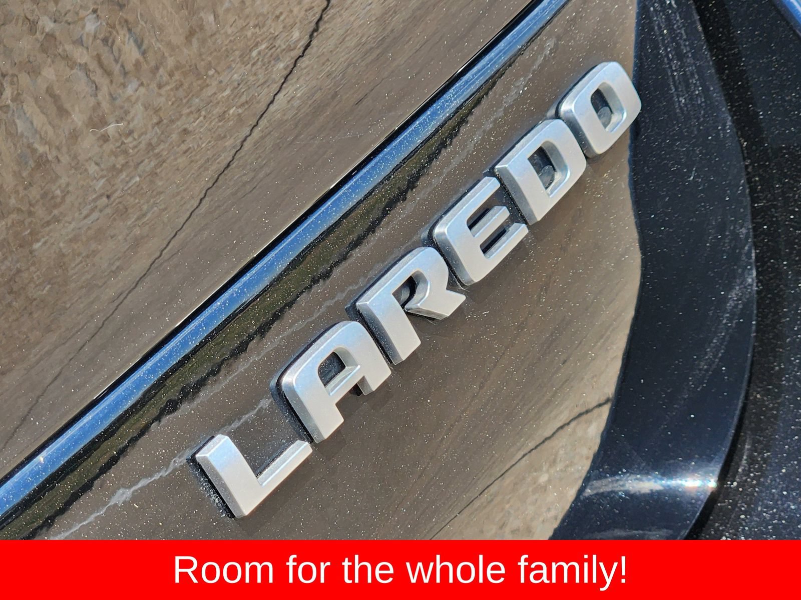 Used 2025 Jeep Grand Cherokee L Laredo RWD image 19