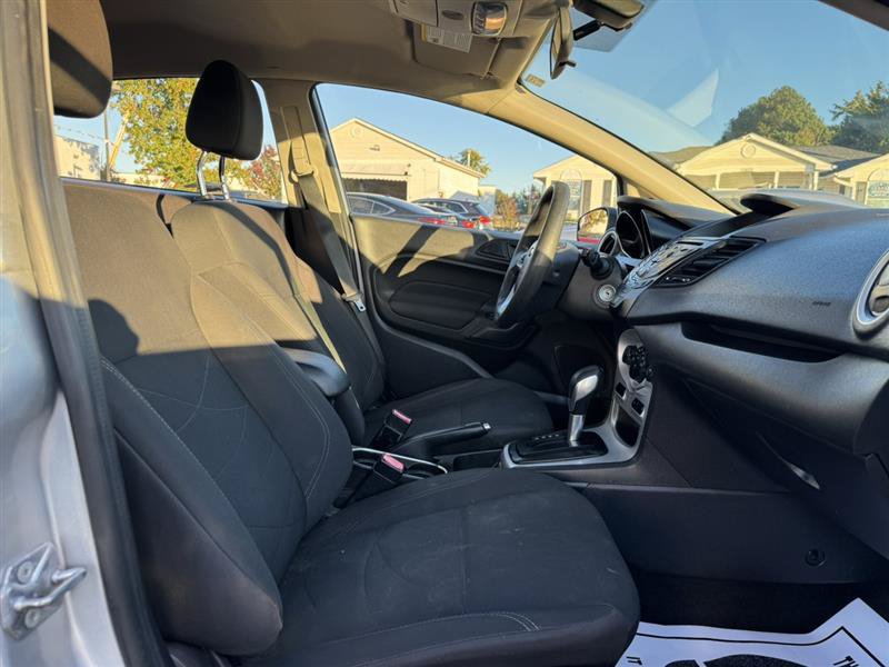 Used 2018 Ford Fiesta SE FWD image 14