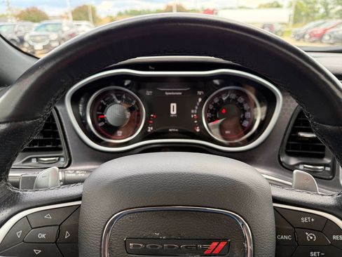Used 2016 Dodge Challenger R/T Scat Pack w/ Leather Interior Group RWD image 7