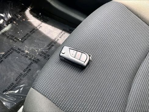 Used 2023 Toyota RAV4 LE FWD image 14