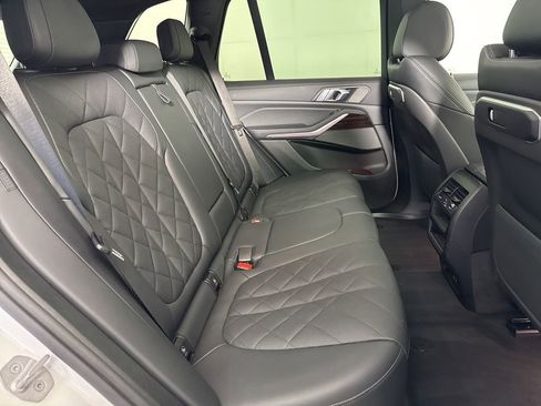 Used 2026 BMW X5 xDrive40i AWD/4WD image 16