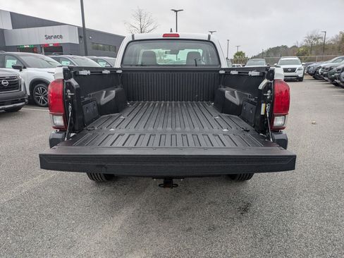Used 2018 Toyota Tacoma SR image 24
