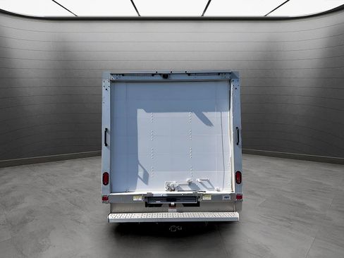 Used 2019 Ford Transit 350 156 DRW image 4